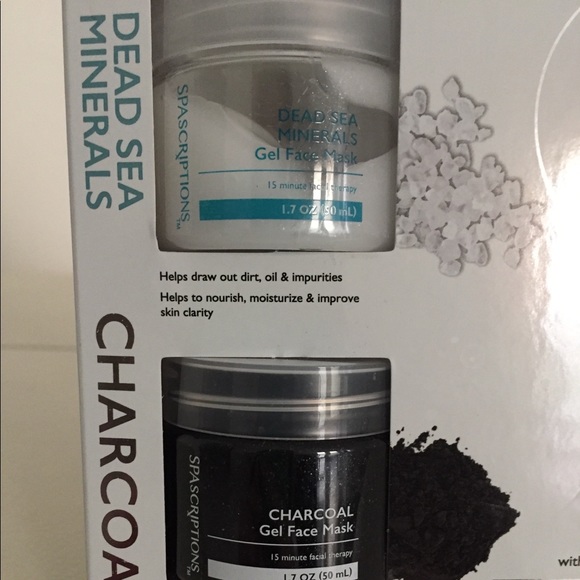 **SOLD**Gel Face Mask Trio With Applicator - Picture 5 of 11